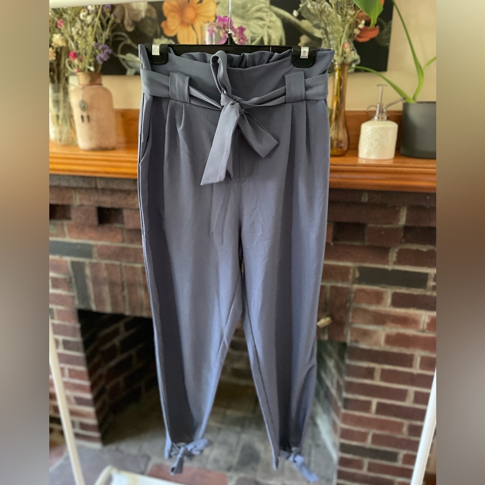 Grace Karin blue tie paper bag pants - size medium!